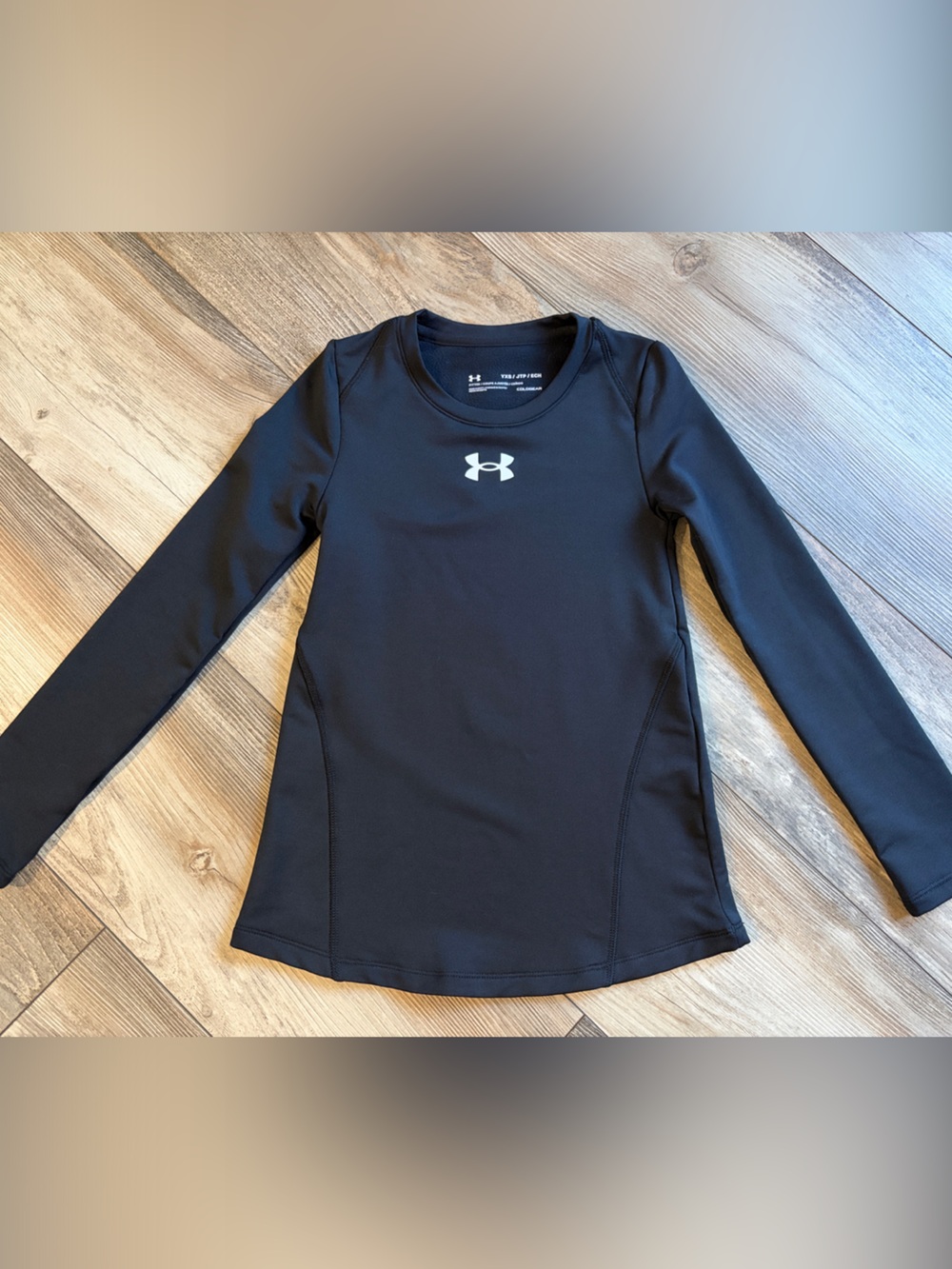 Under Armour Black Long-Sleeve Girls or Boys Fleece lined shirt.